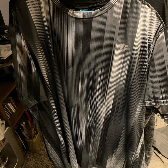 Active wear t-shirts. Great condition - Picture 7 of 16